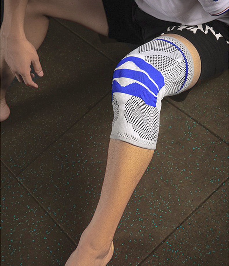 Sports Knee Brace With Silicon Pads